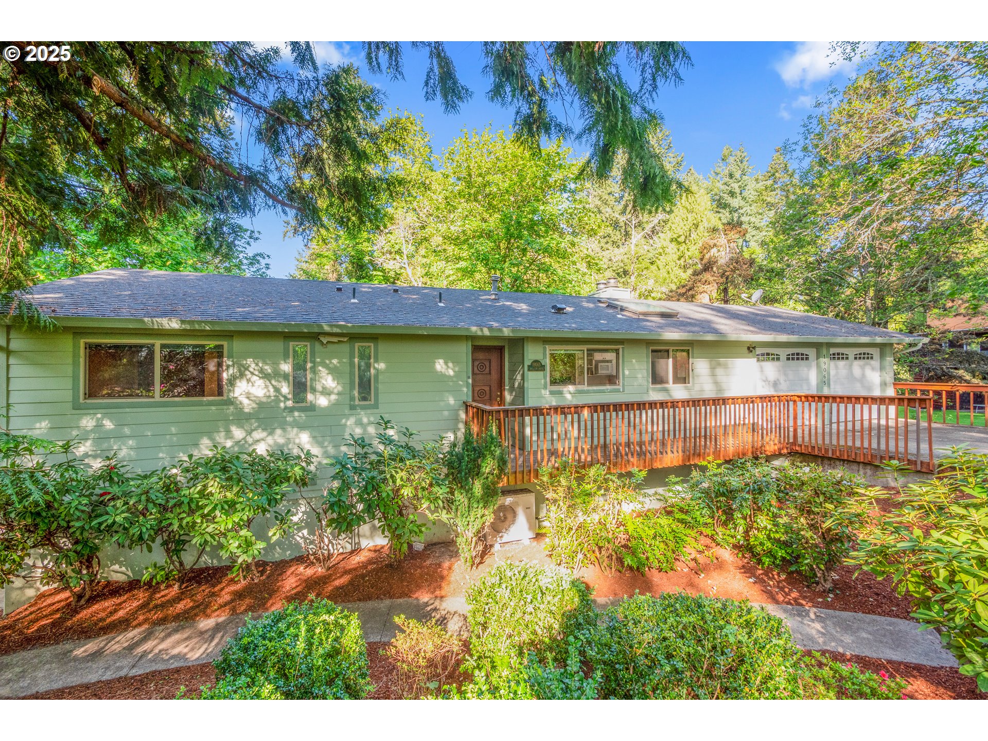 19065 TRILLIUM DR