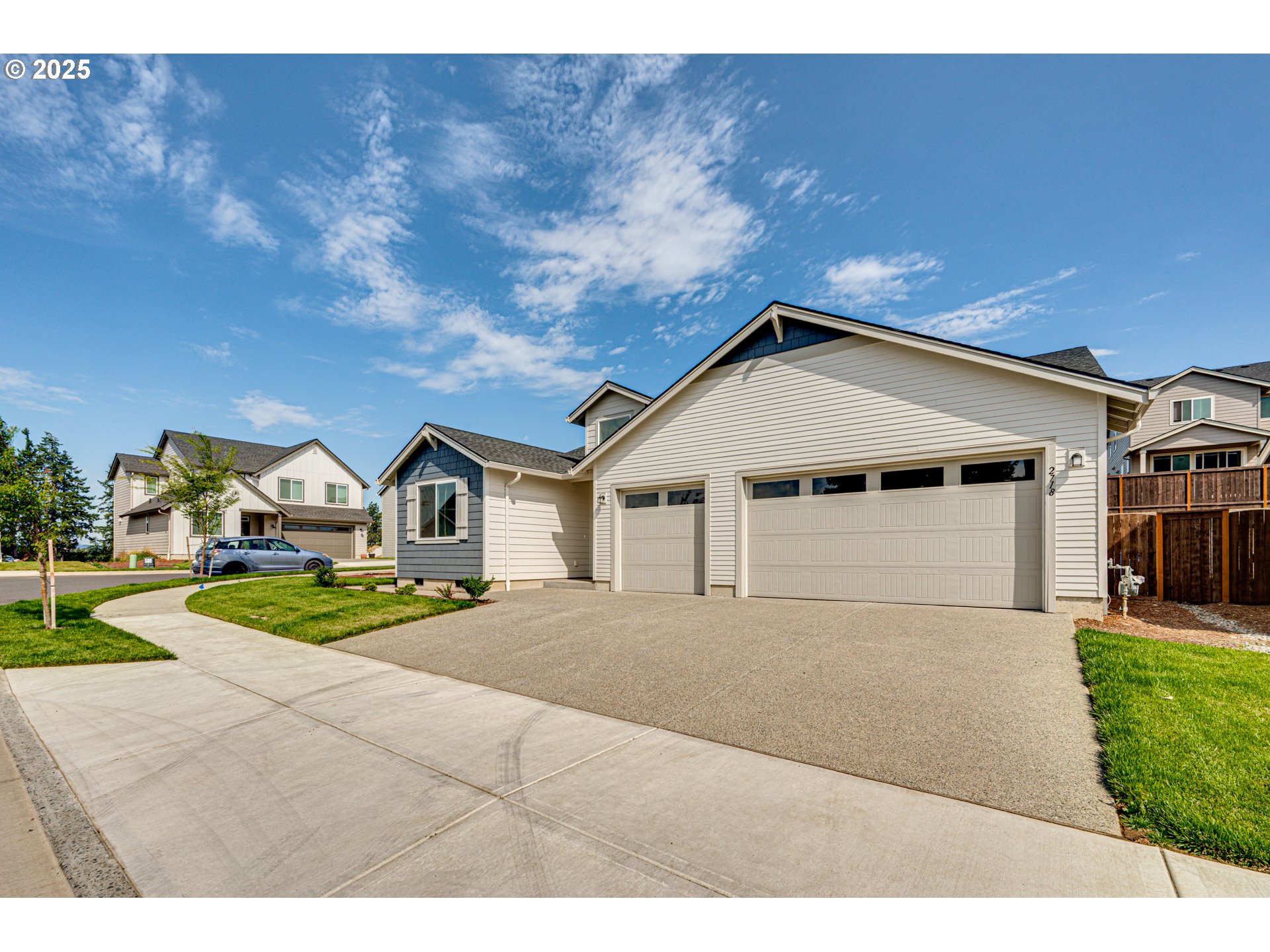 2718 S 9TH WAY