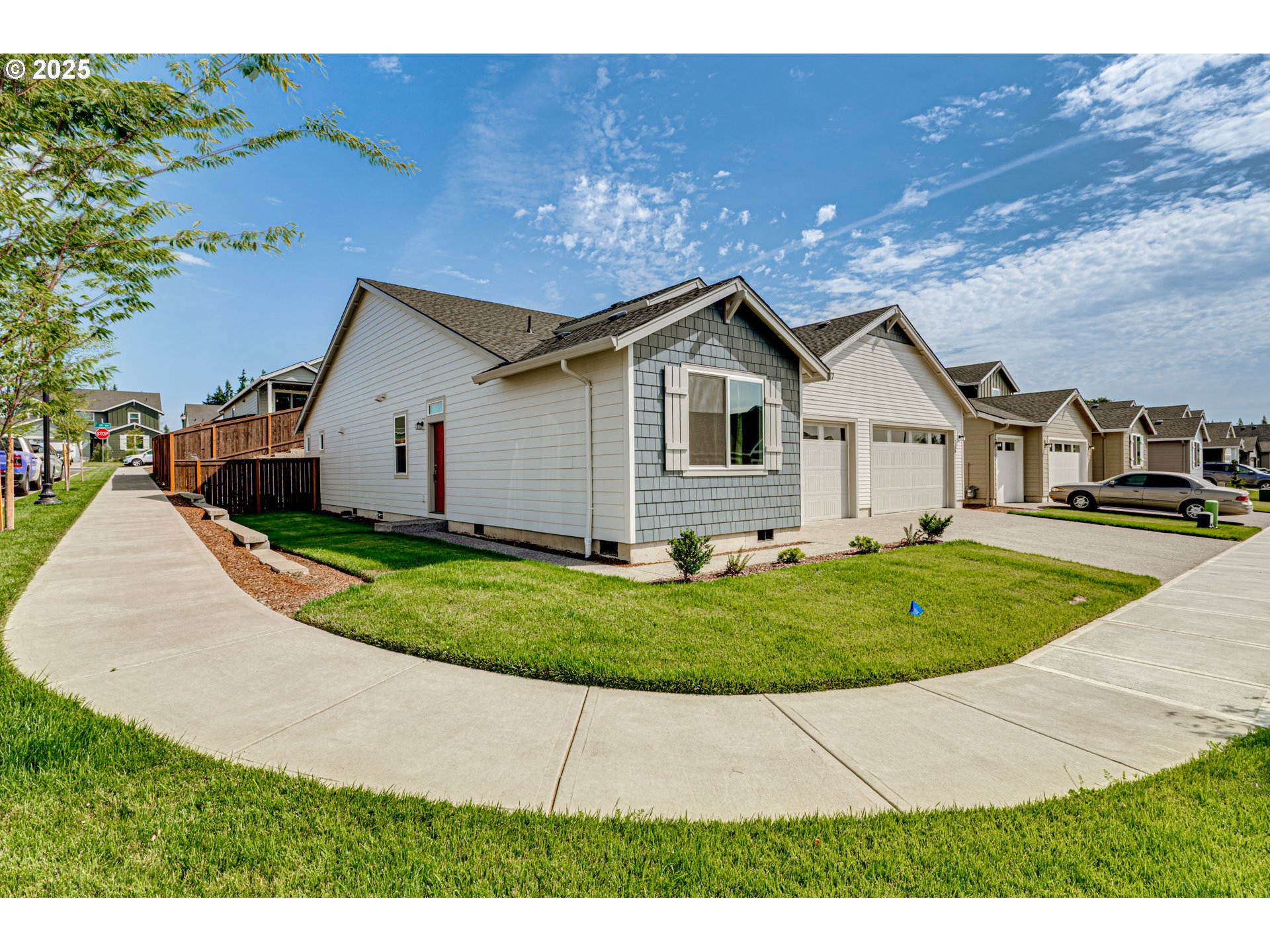 2718 S 9TH WAY
