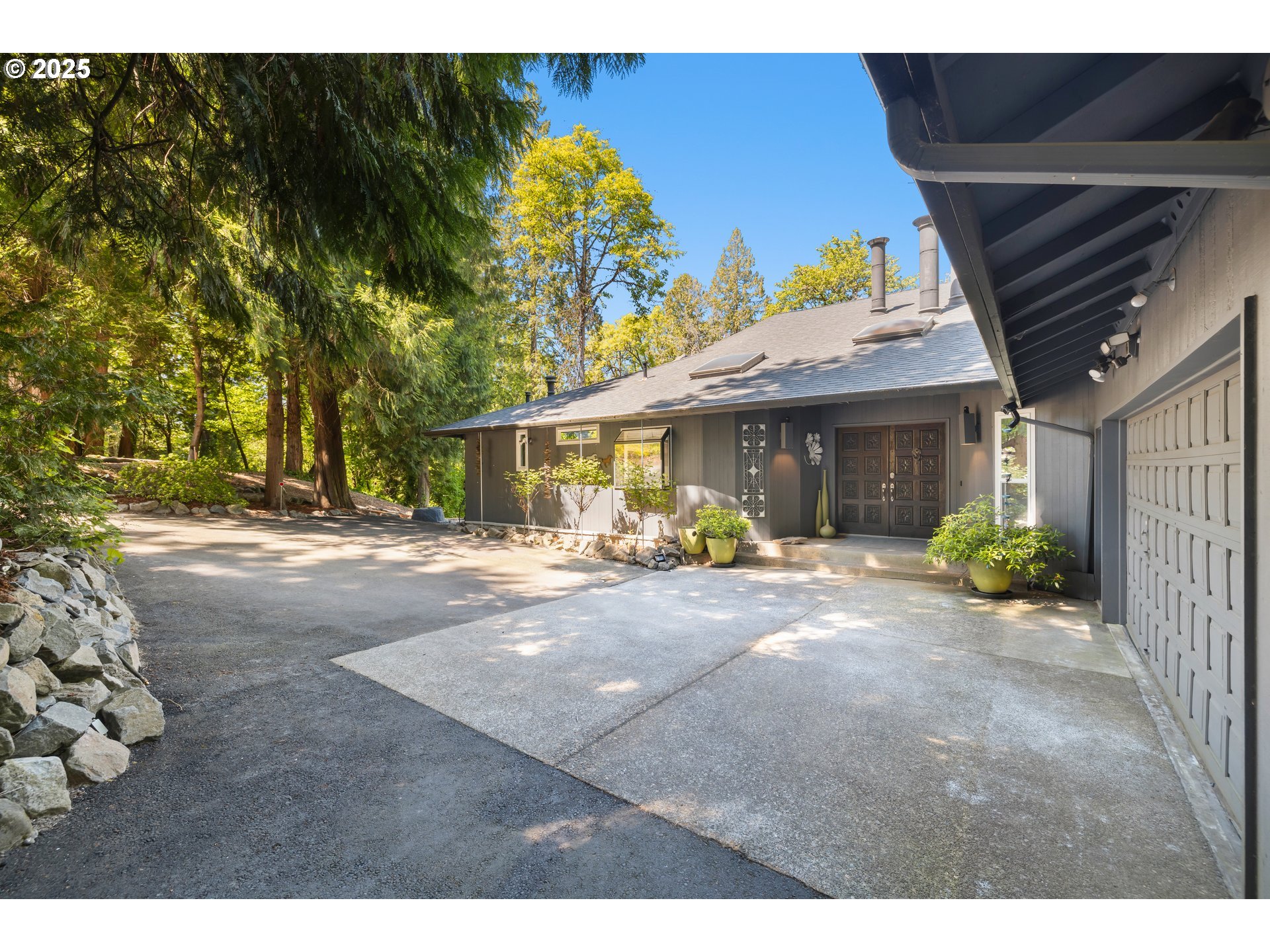 560 SE 59TH CT