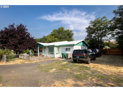 A home in The Dalles