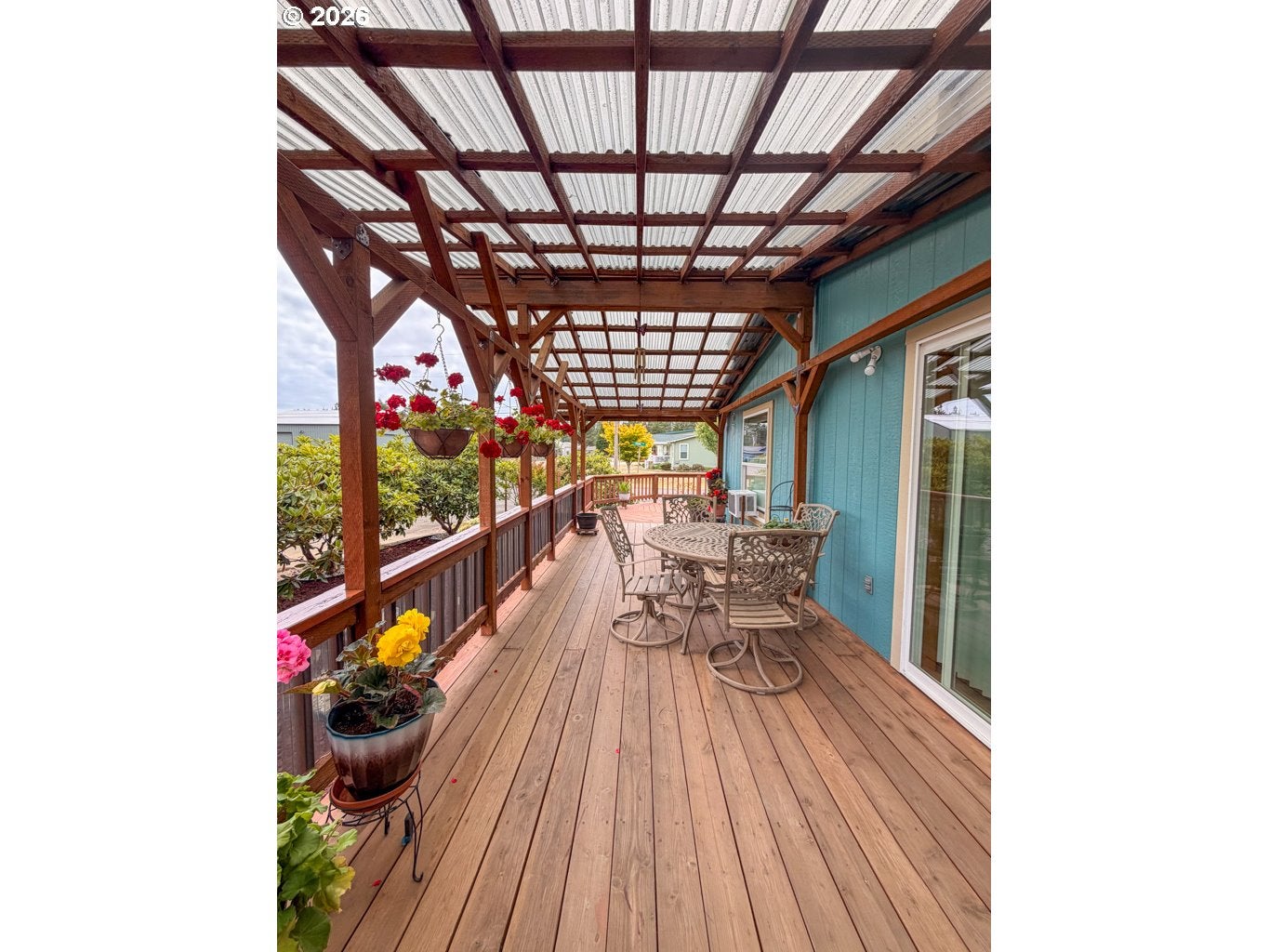 600 TIARA ST