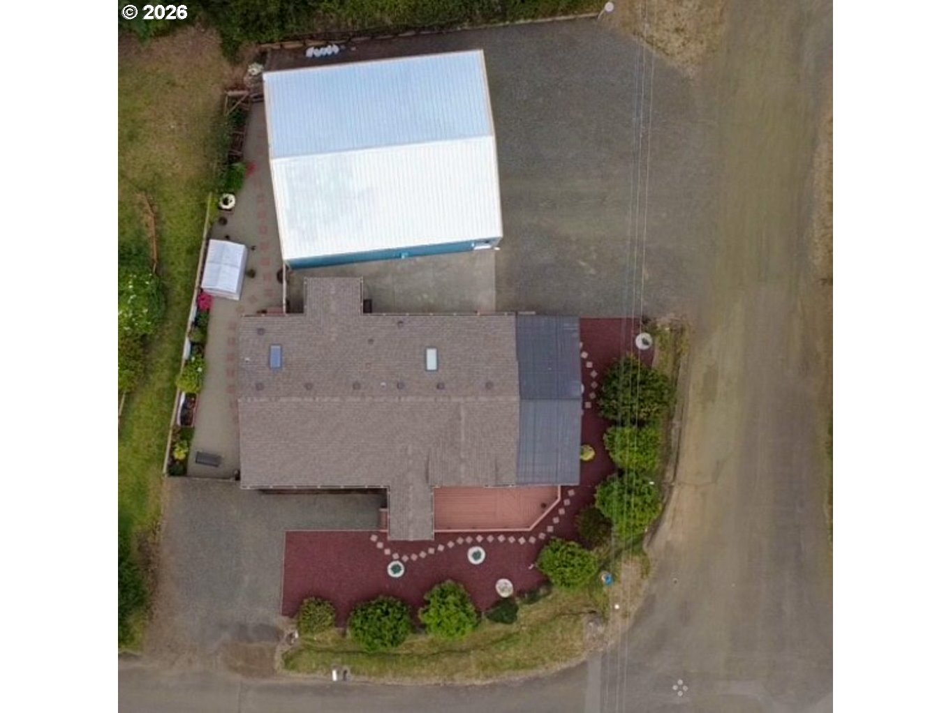 600 TIARA ST