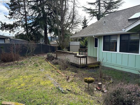 A home in Roseburg