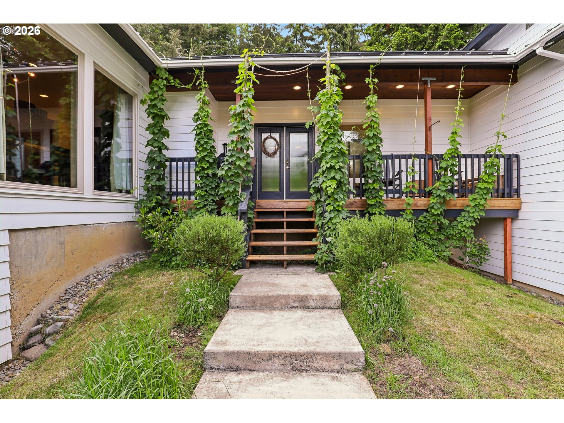 873 MOUNTAIN VIEW RD
