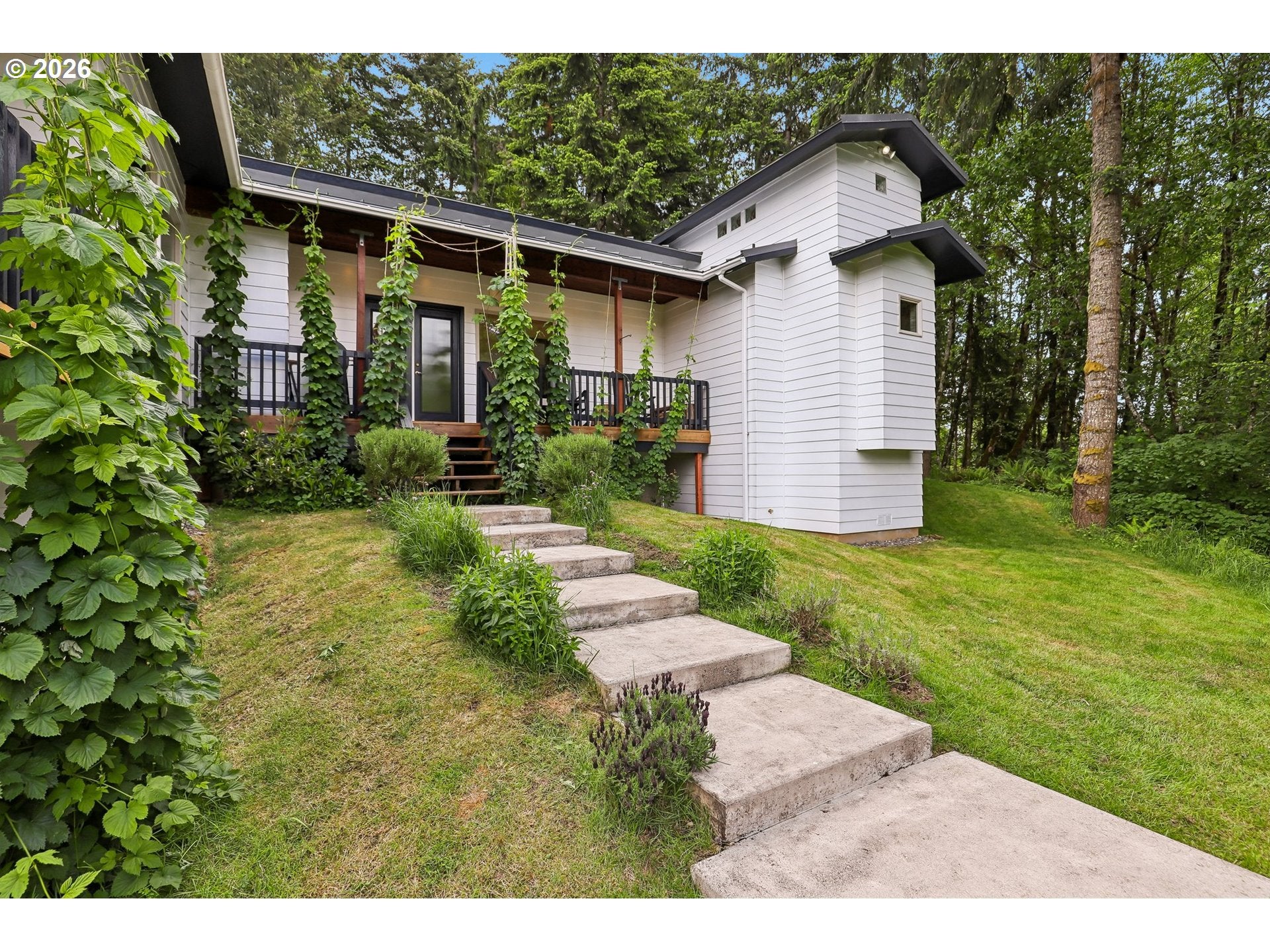 873 MOUNTAIN VIEW RD
