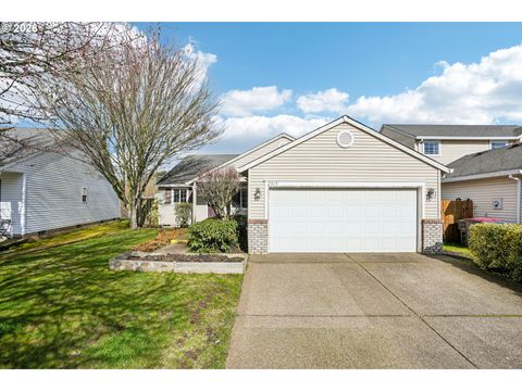 Photo of 2315 SW Hannah Cir, McMinnville, OR 97128 (MLS # 617050593)