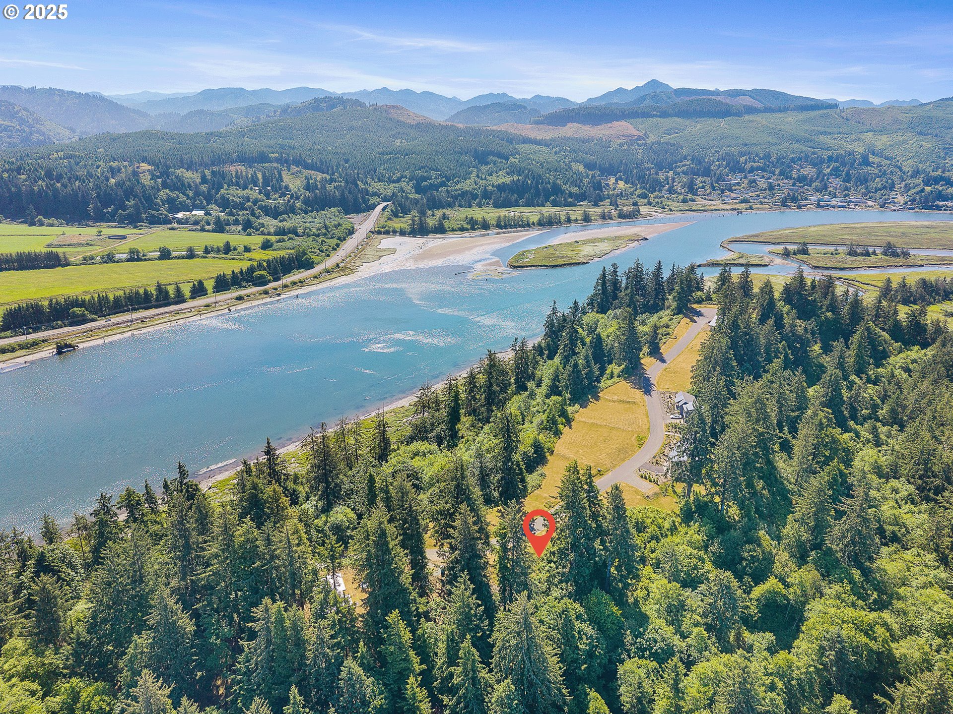 Nehalem Point Dr TL 2000