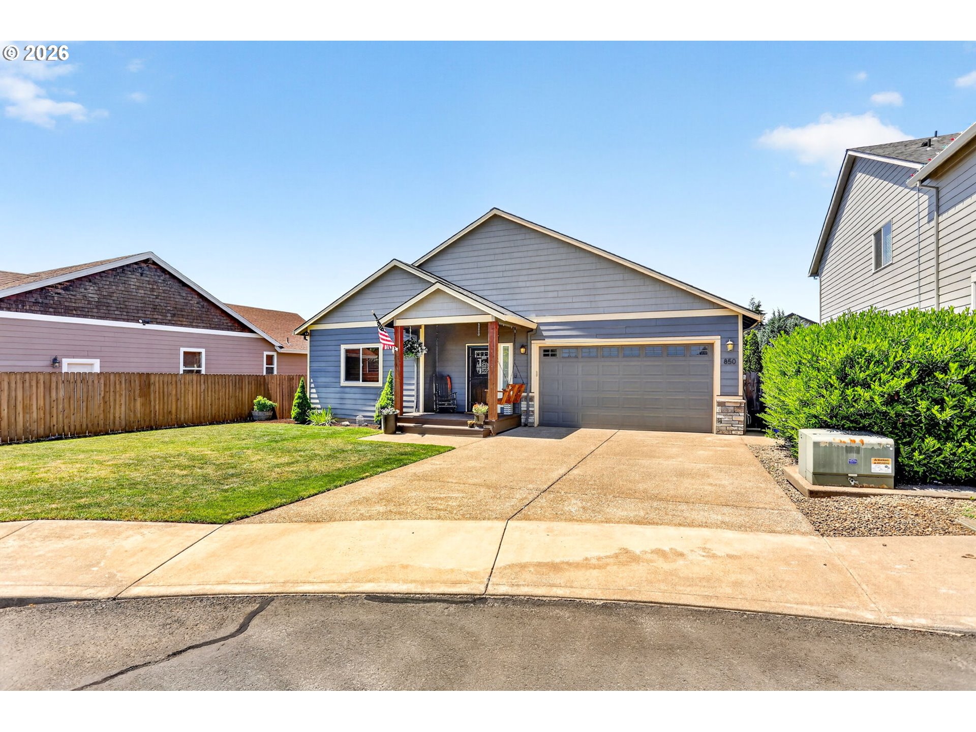 850 SE PINEVIEW CT