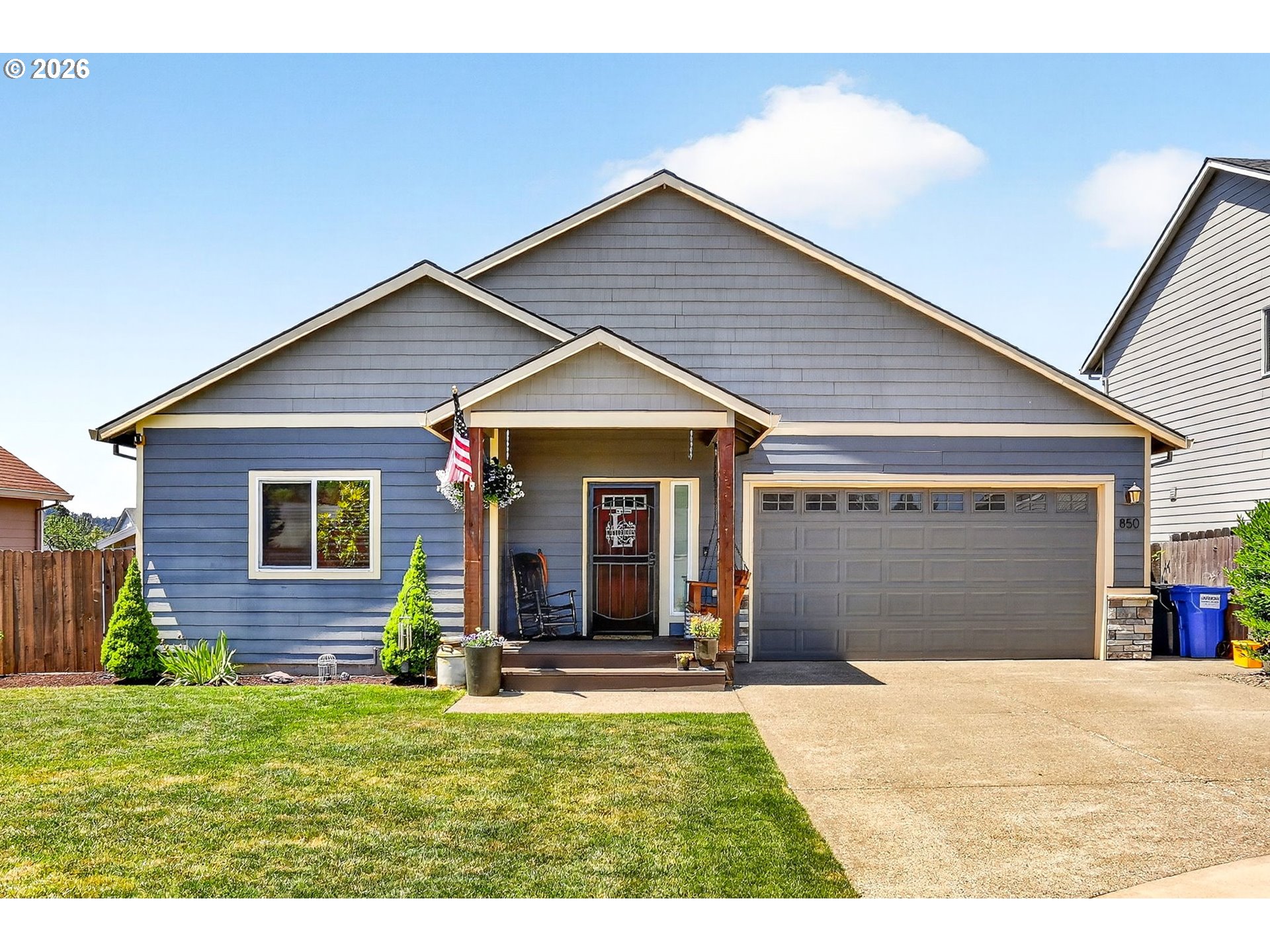 850 SE PINEVIEW CT