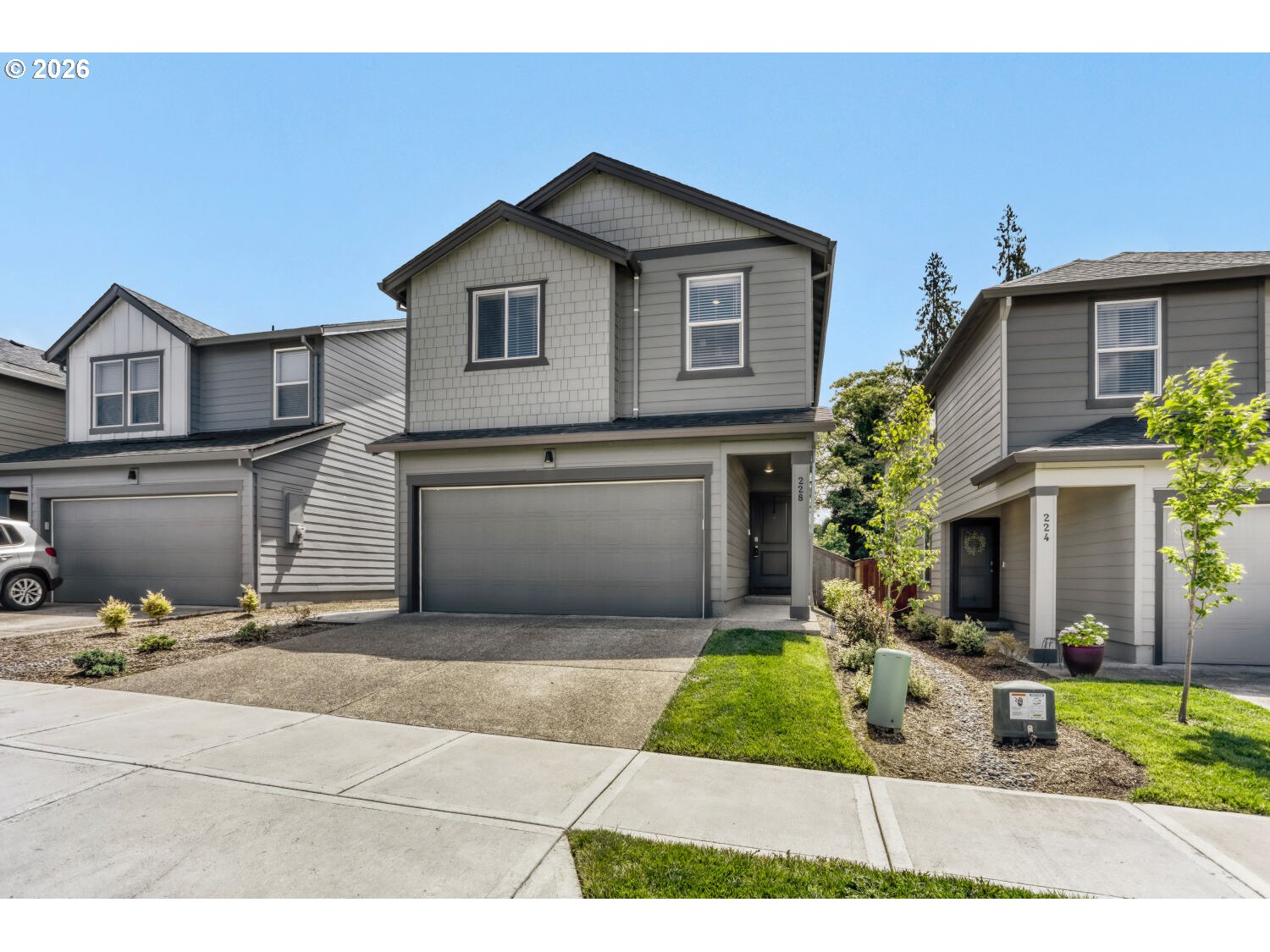 228 N 30TH DR