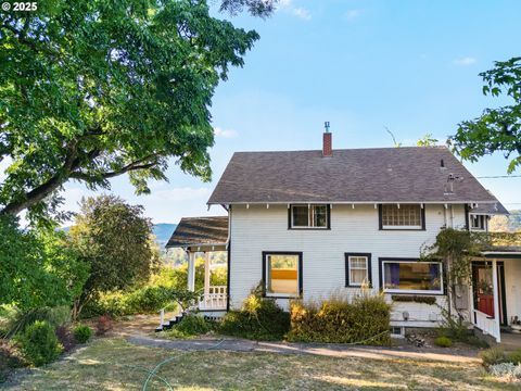 1254 SE RESERVOIR AVE Roseburg OR 97470