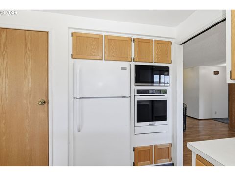 Tiny photo for 82281 Parvin Rd, Dexter, OR 97431 (MLS # 426313070)