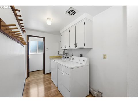 Tiny photo for 82281 Parvin Rd, Dexter, OR 97431 (MLS # 426313070)