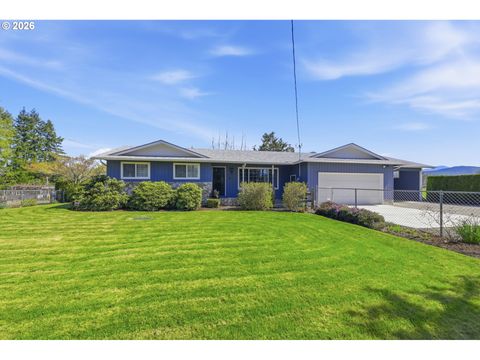 Photo of 82281 Parvin Rd, Dexter, OR 97431 (MLS # 426313070)