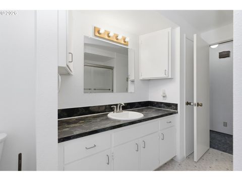 Tiny photo for 82281 Parvin Rd, Dexter, OR 97431 (MLS # 426313070)