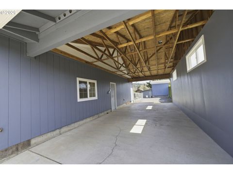 Tiny photo for 82281 Parvin Rd, Dexter, OR 97431 (MLS # 426313070)