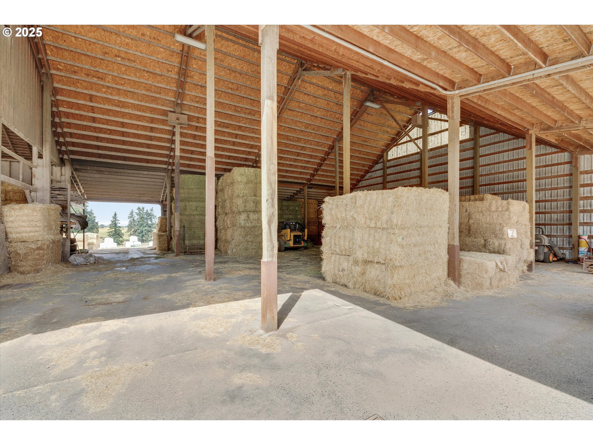 Oregon City, Oregon 97045, United States, 5 Bedrooms Bedrooms, ,1 BathroomBathrooms,Residential,Active,188617