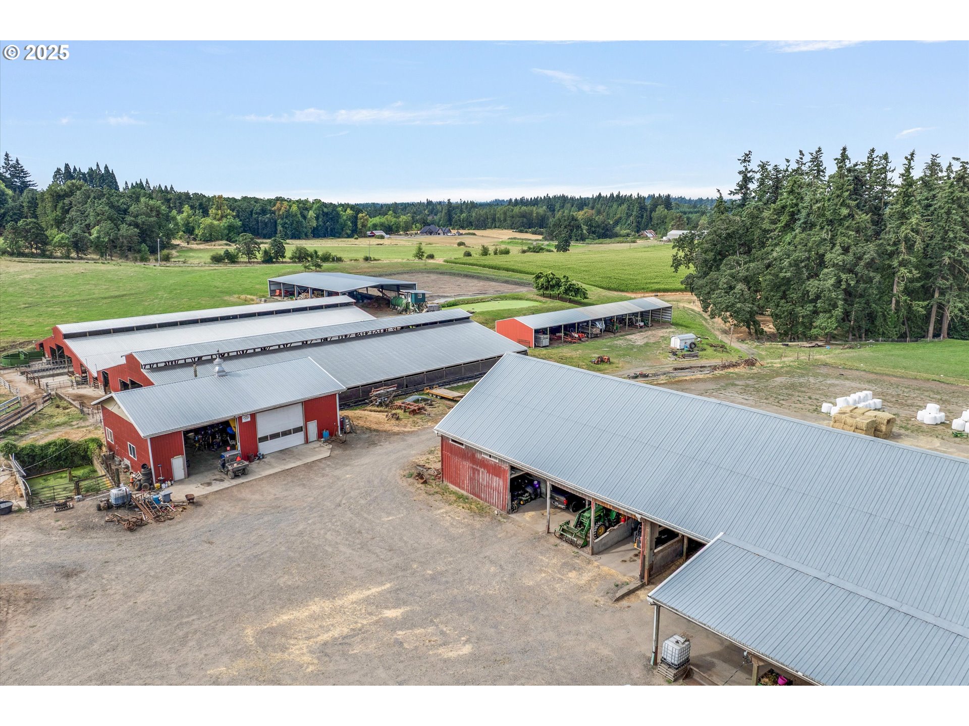 Oregon City, Oregon 97045, United States, 5 Bedrooms Bedrooms, ,1 BathroomBathrooms,Residential,Active,188617