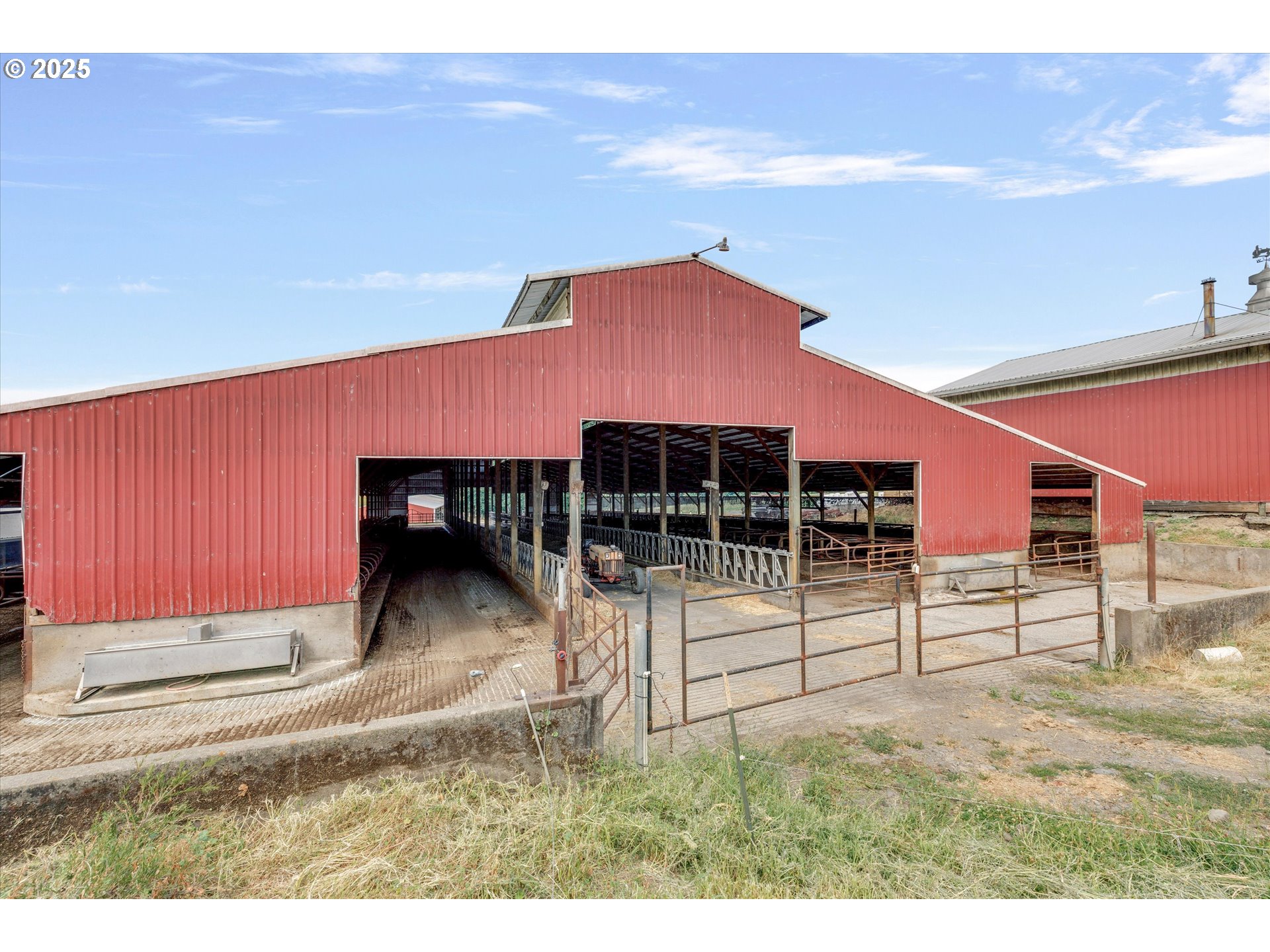 Oregon City, Oregon 97045, United States, 5 Bedrooms Bedrooms, ,1 BathroomBathrooms,Residential,Active,188617