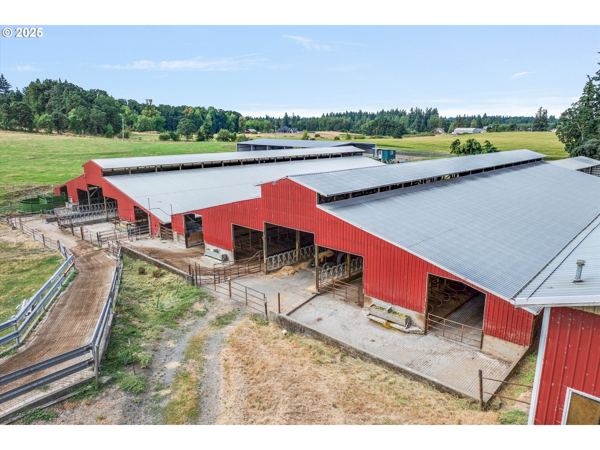 Oregon City, Oregon 97045, United States, 5 Bedrooms Bedrooms, ,1 BathroomBathrooms,Residential,Active,188617