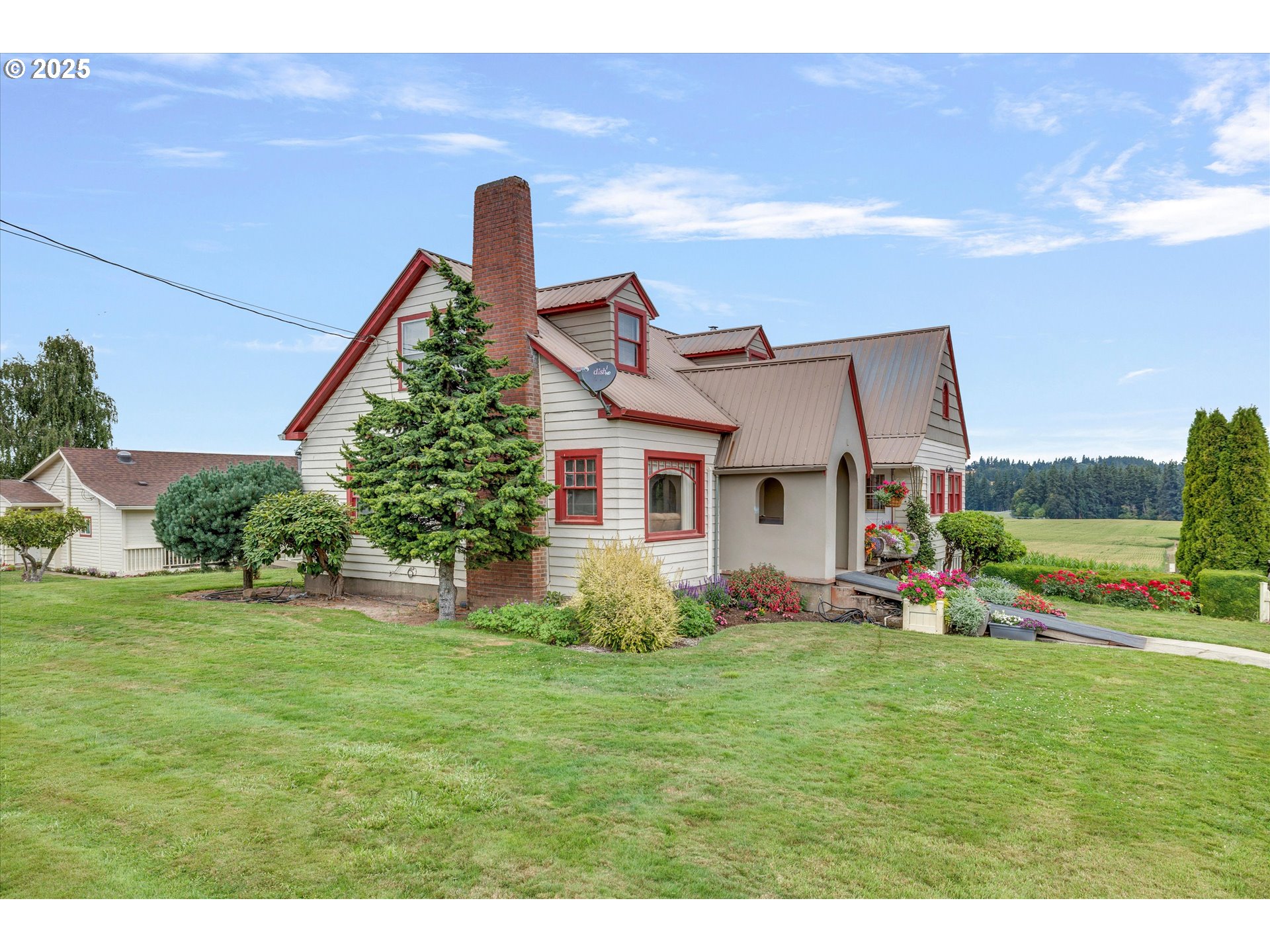 Oregon City, Oregon 97045, United States, 5 Bedrooms Bedrooms, ,1 BathroomBathrooms,Residential,Active,188617