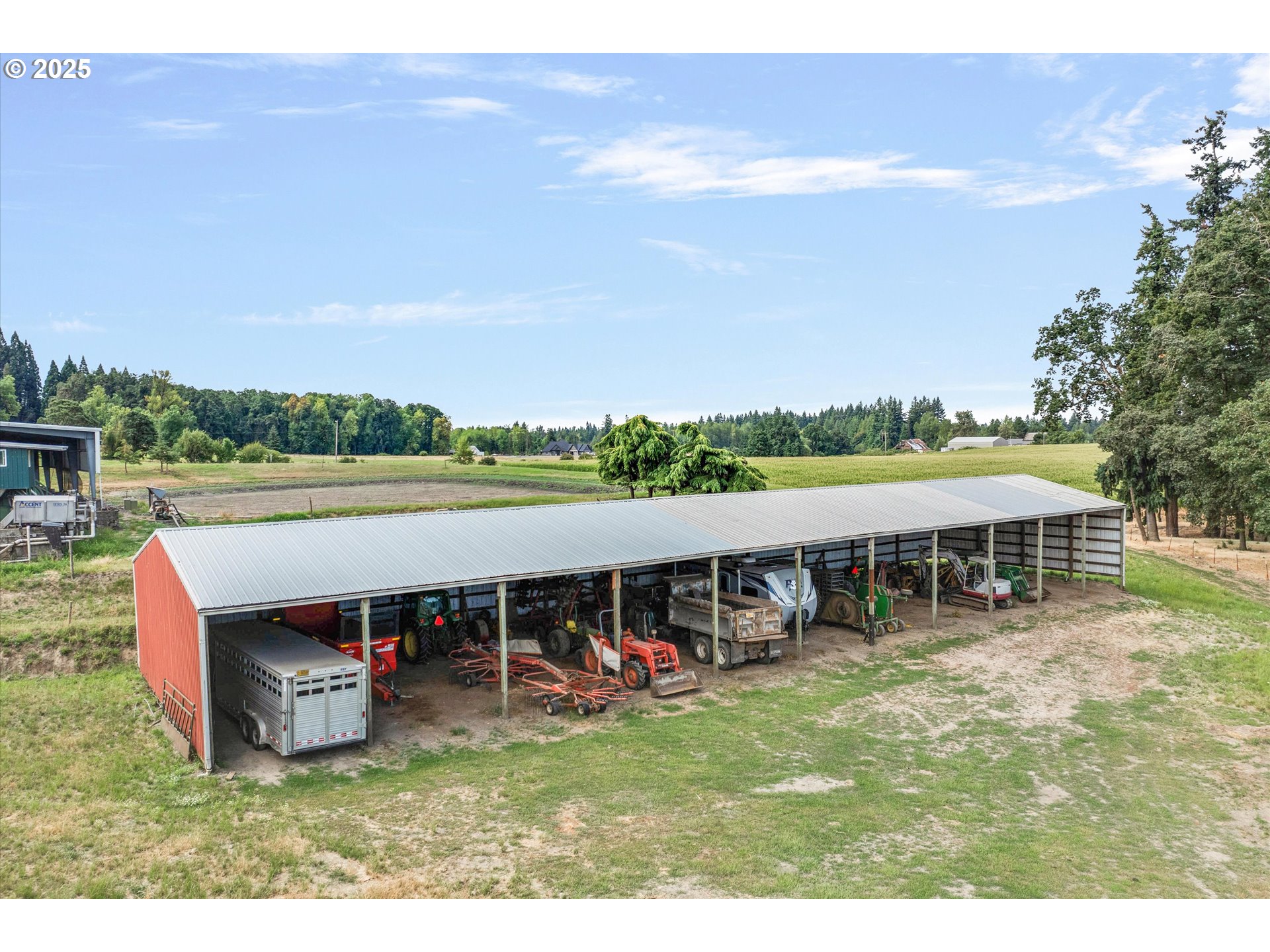 Oregon City, Oregon 97045, United States, 5 Bedrooms Bedrooms, ,1 BathroomBathrooms,Residential,Active,188617