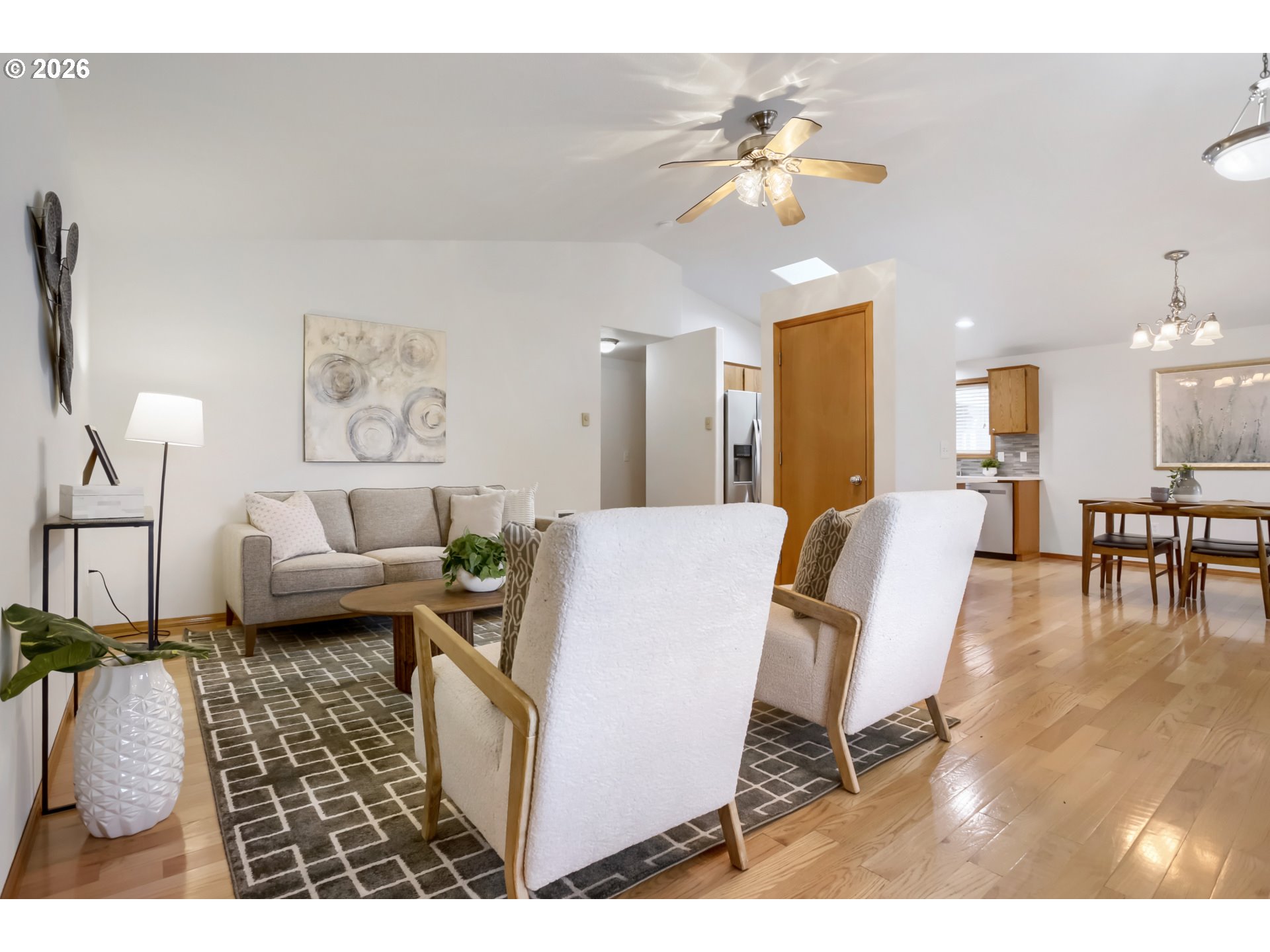 218 SW 11TH ST