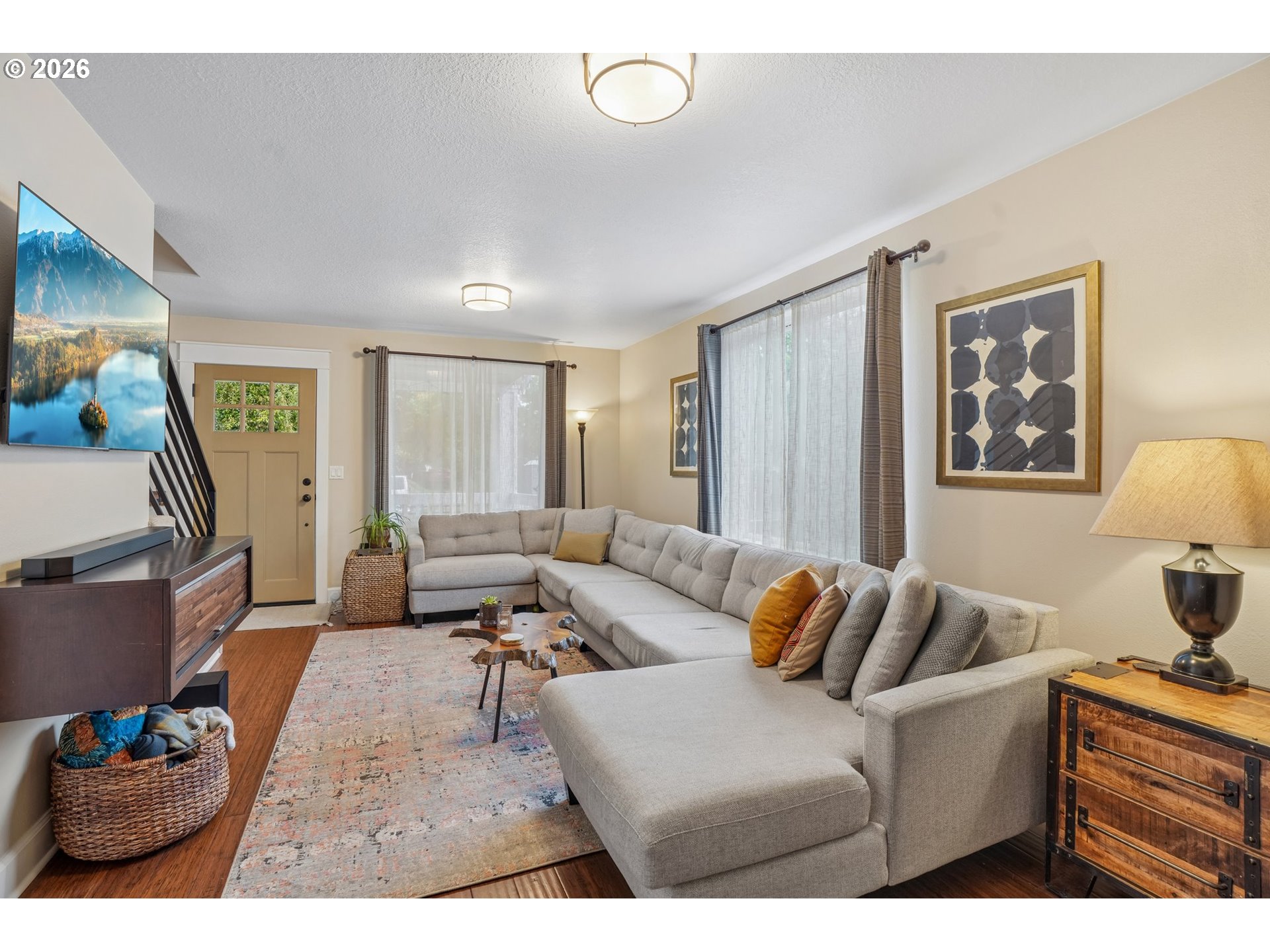 709 W 24TH ST