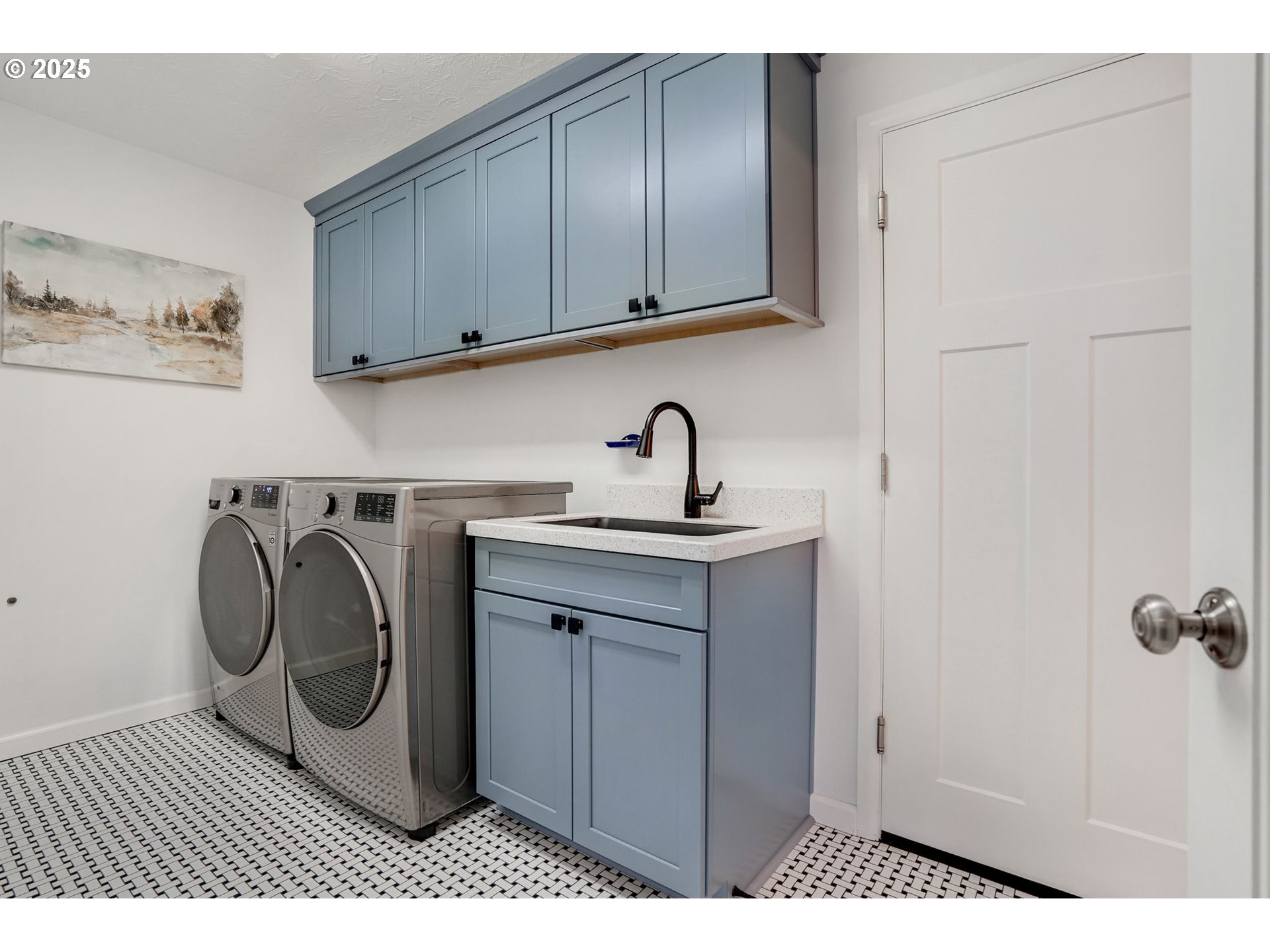 Salem, Oregon 97305, United States, 3 Bedrooms Bedrooms, ,2 BathroomsBathrooms,Residential,Pending,170999