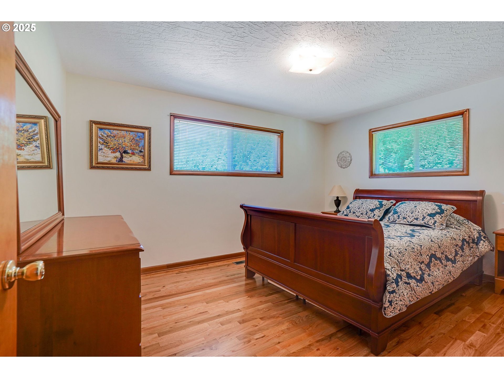 Salem, Oregon 97305, United States, 3 Bedrooms Bedrooms, ,2 BathroomsBathrooms,Residential,Pending,170999