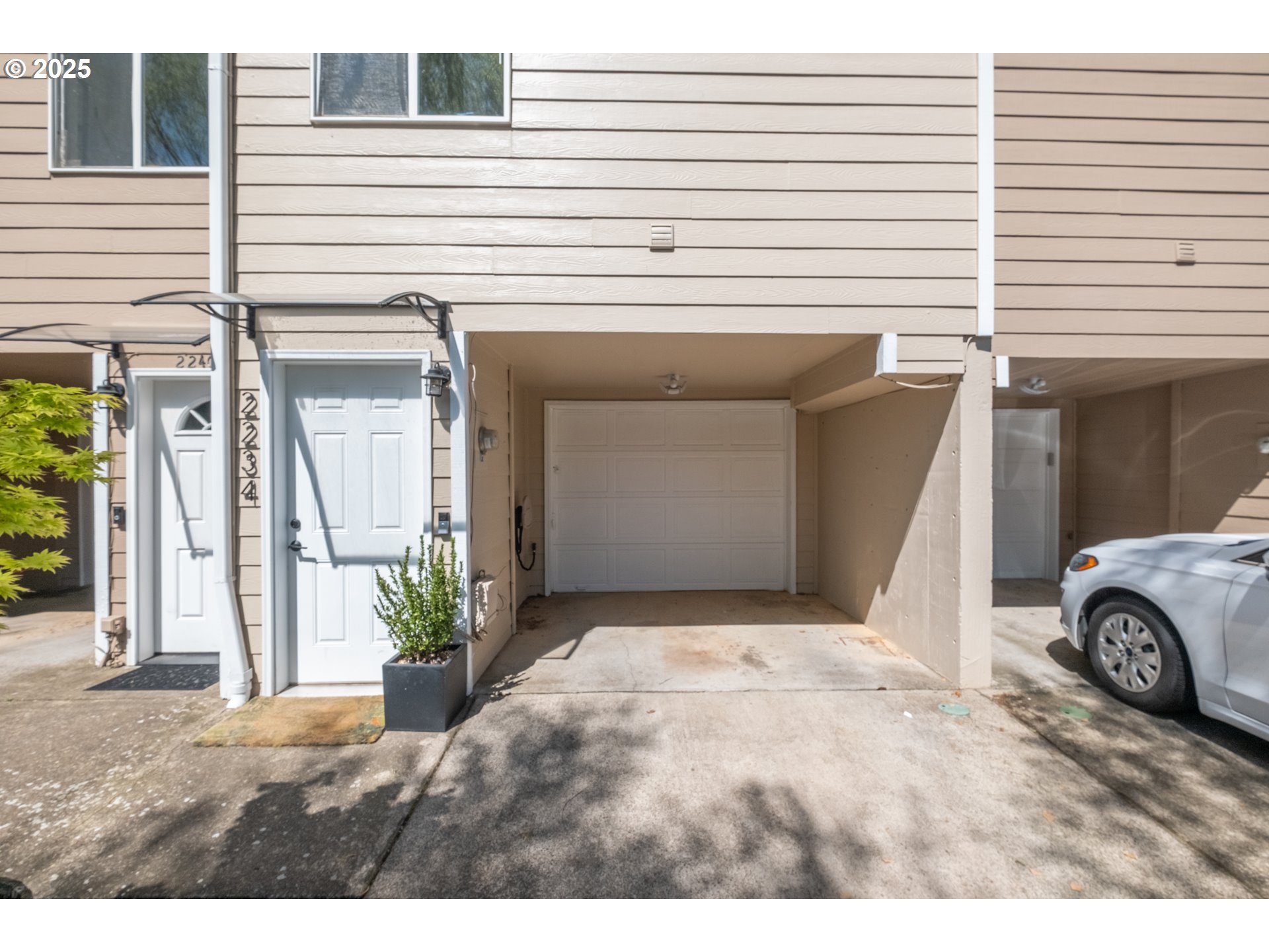 Salem, Oregon 97306, United States, 2 Bedrooms Bedrooms, ,2 BathroomsBathrooms,Residential,Pending,113699