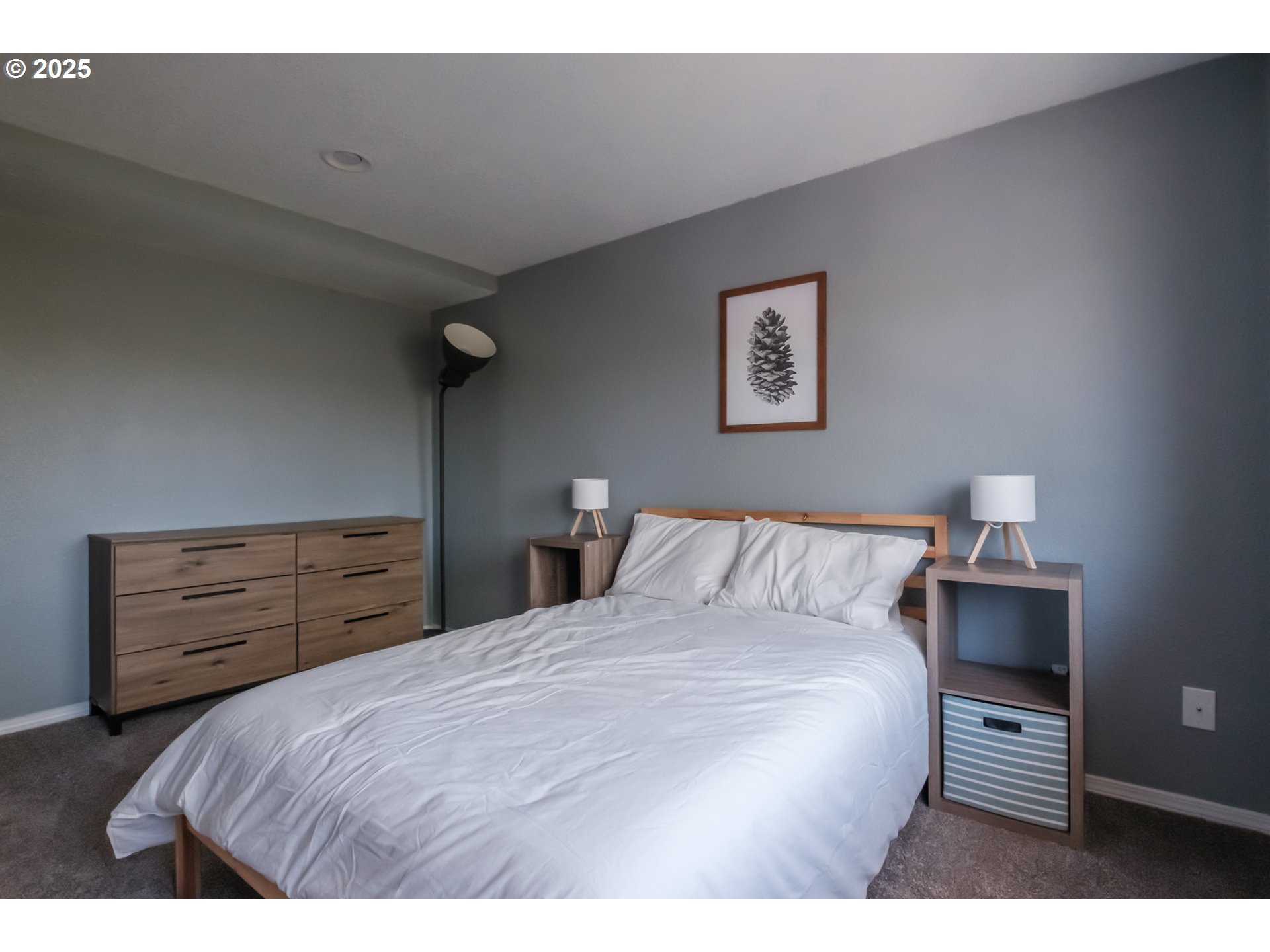 Salem, Oregon 97306, United States, 2 Bedrooms Bedrooms, ,2 BathroomsBathrooms,Residential,Pending,113699