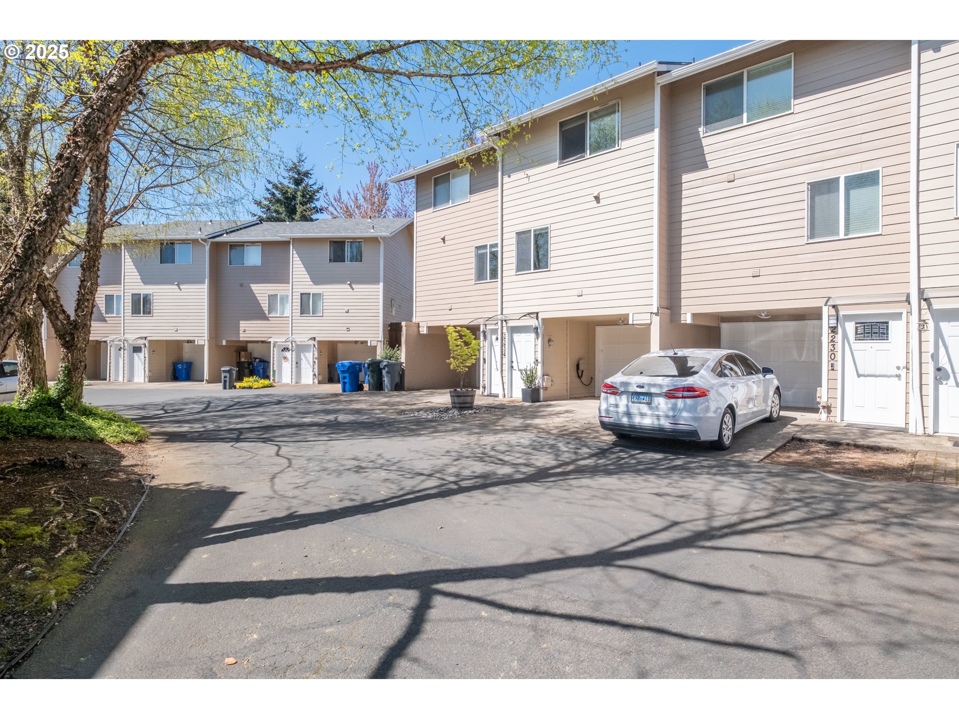 Salem, Oregon 97306, United States, 2 Bedrooms Bedrooms, ,2 BathroomsBathrooms,Residential,Pending,113699