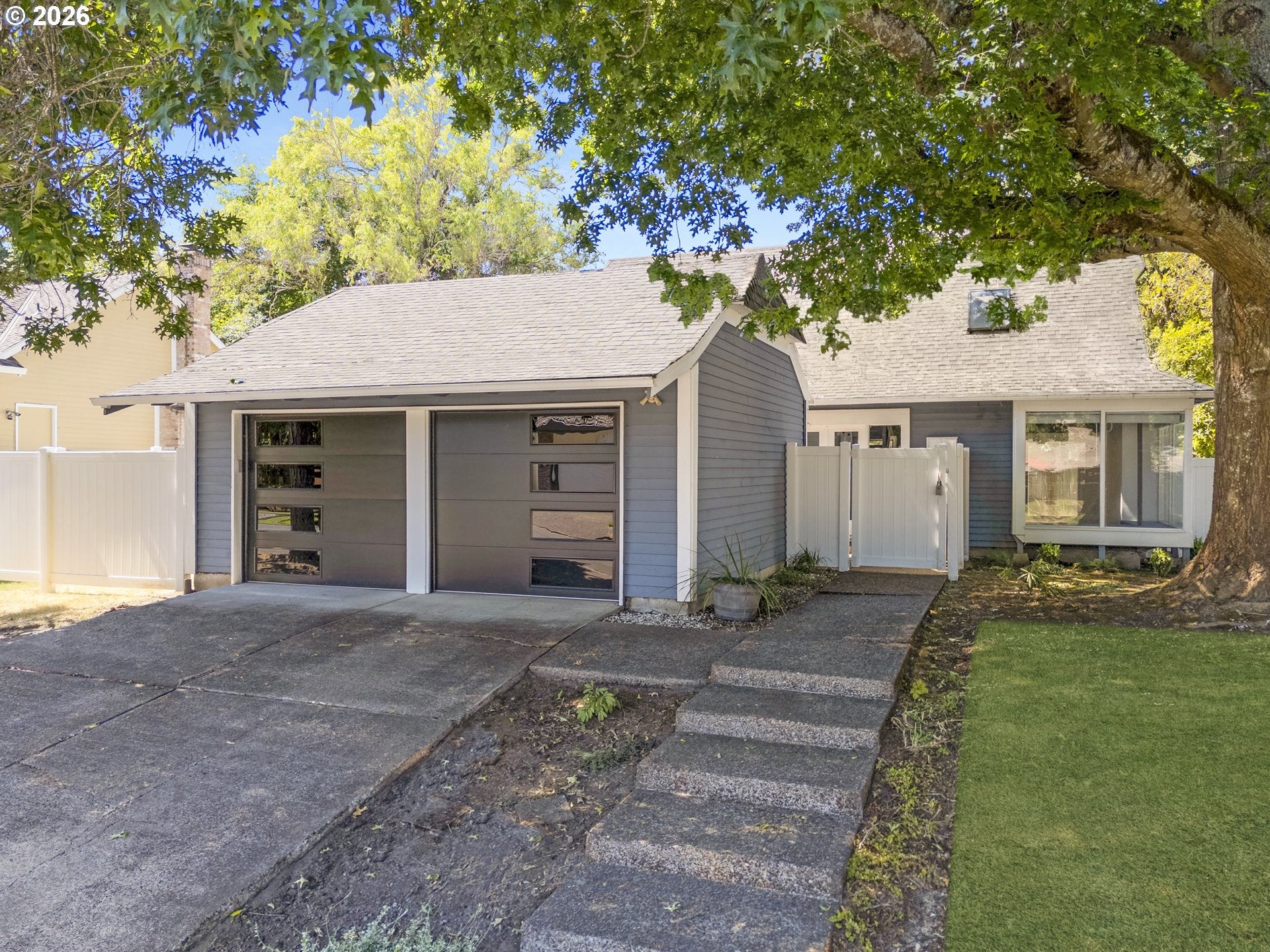 5435 NW EDGEBROOK PL
