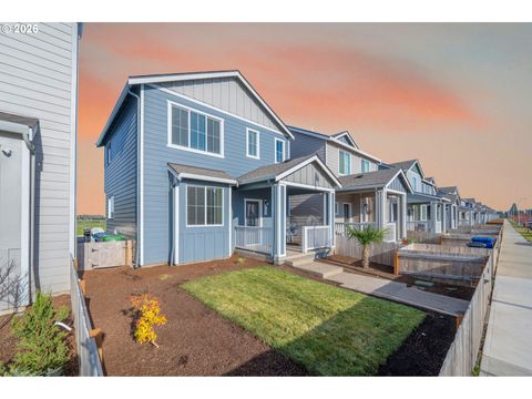 1343 PARKSIDE AVE Woodburn OR 97071