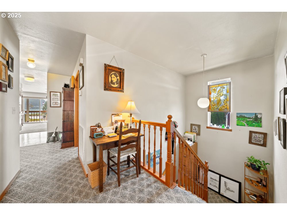 Garibaldi, Oregon 97118, United States, 3 Bedrooms Bedrooms, ,2 BathroomsBathrooms,Residential,Active,222127