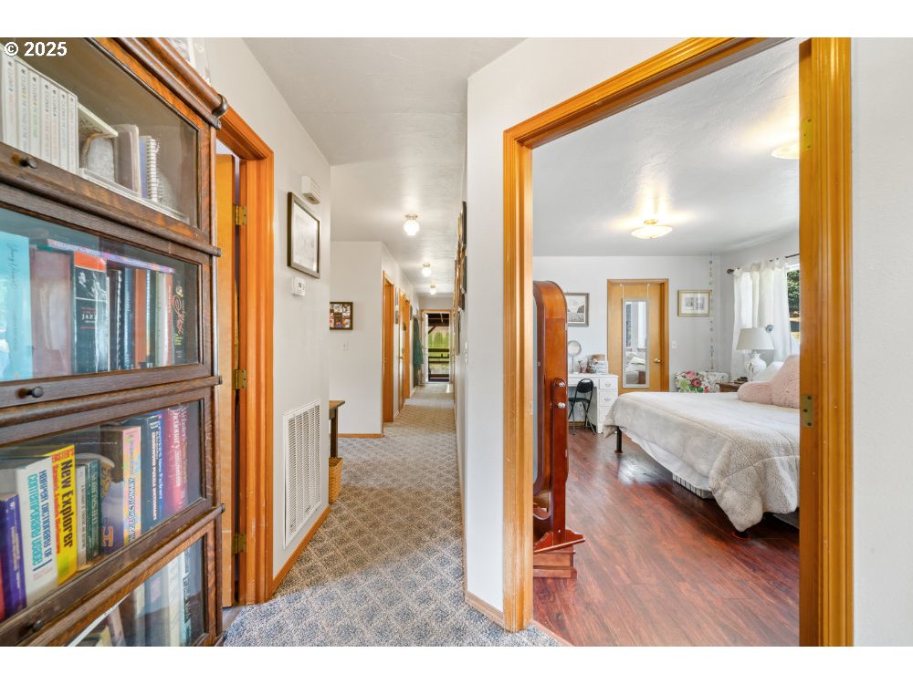 Garibaldi, Oregon 97118, United States, 3 Bedrooms Bedrooms, ,2 BathroomsBathrooms,Residential,Active,222127