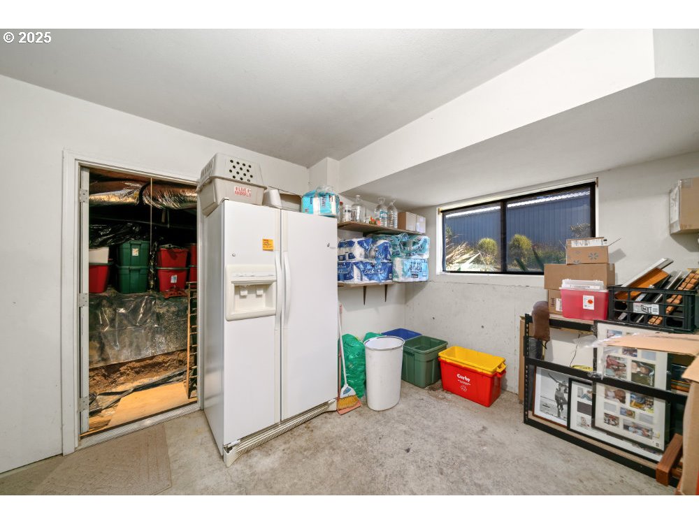 Garibaldi, Oregon 97118, United States, 3 Bedrooms Bedrooms, ,2 BathroomsBathrooms,Residential,Active,222127