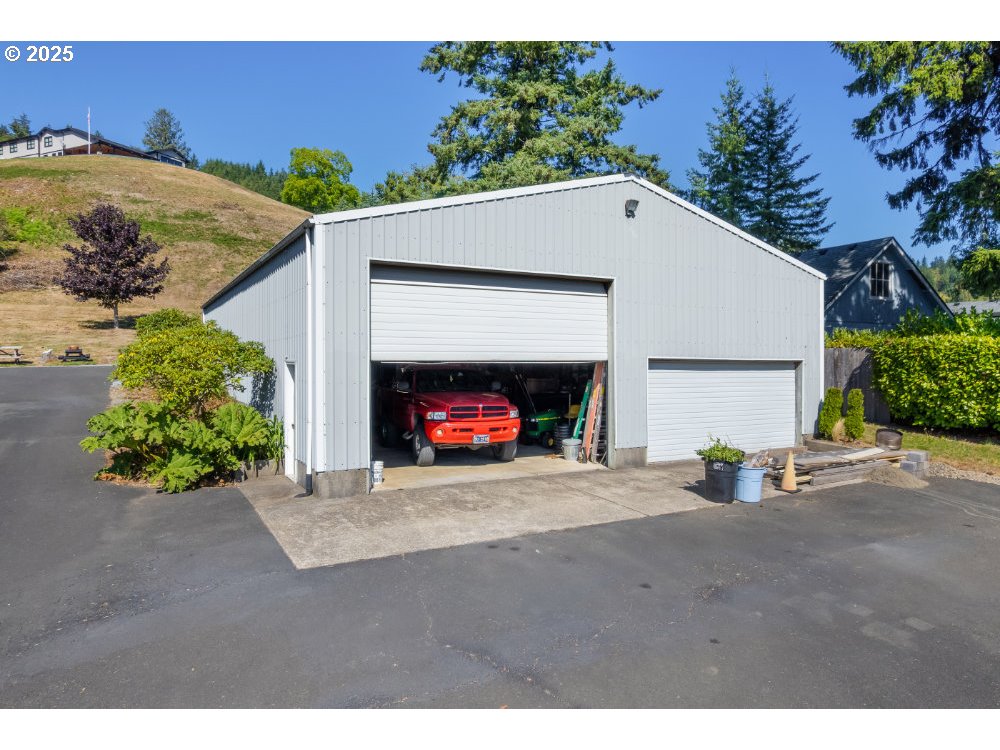 Garibaldi, Oregon 97118, United States, 3 Bedrooms Bedrooms, ,2 BathroomsBathrooms,Residential,Active,222127