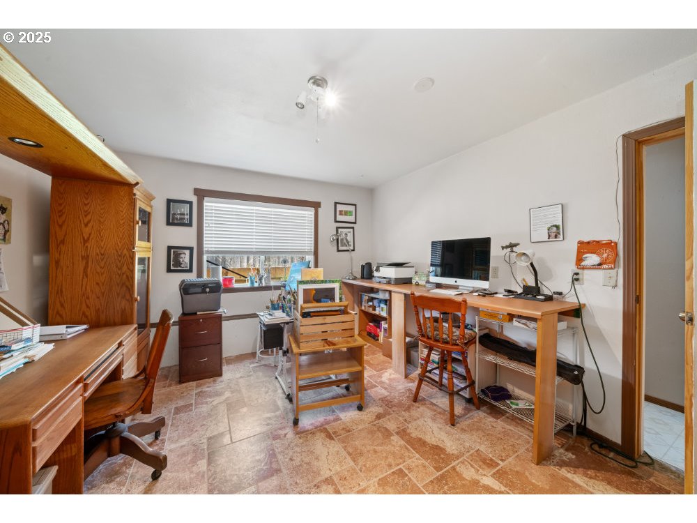 Garibaldi, Oregon 97118, United States, 3 Bedrooms Bedrooms, ,2 BathroomsBathrooms,Residential,Active,222127