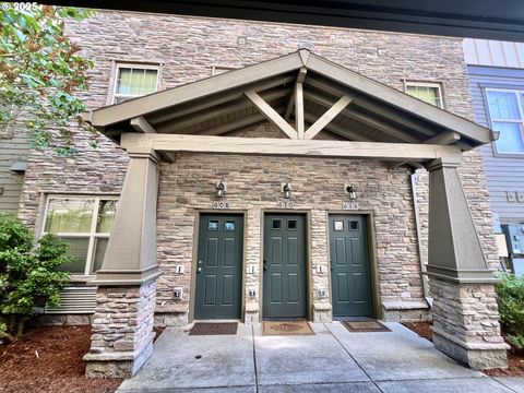 608 NE ROYDON LN Hillsboro OR 97006