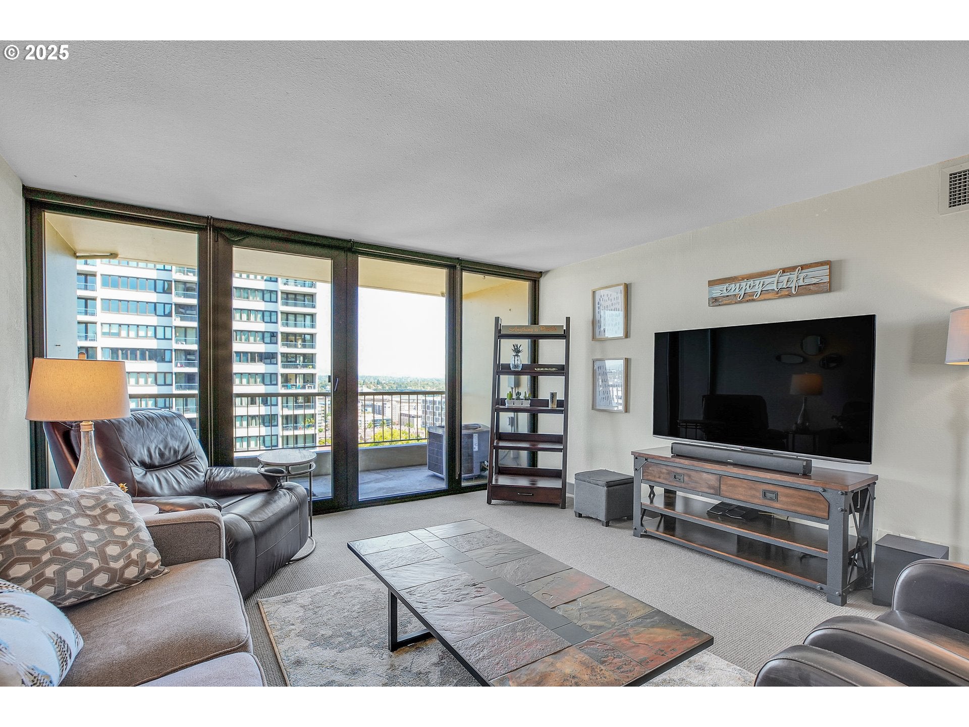 255 SW HARRISON ST 17F