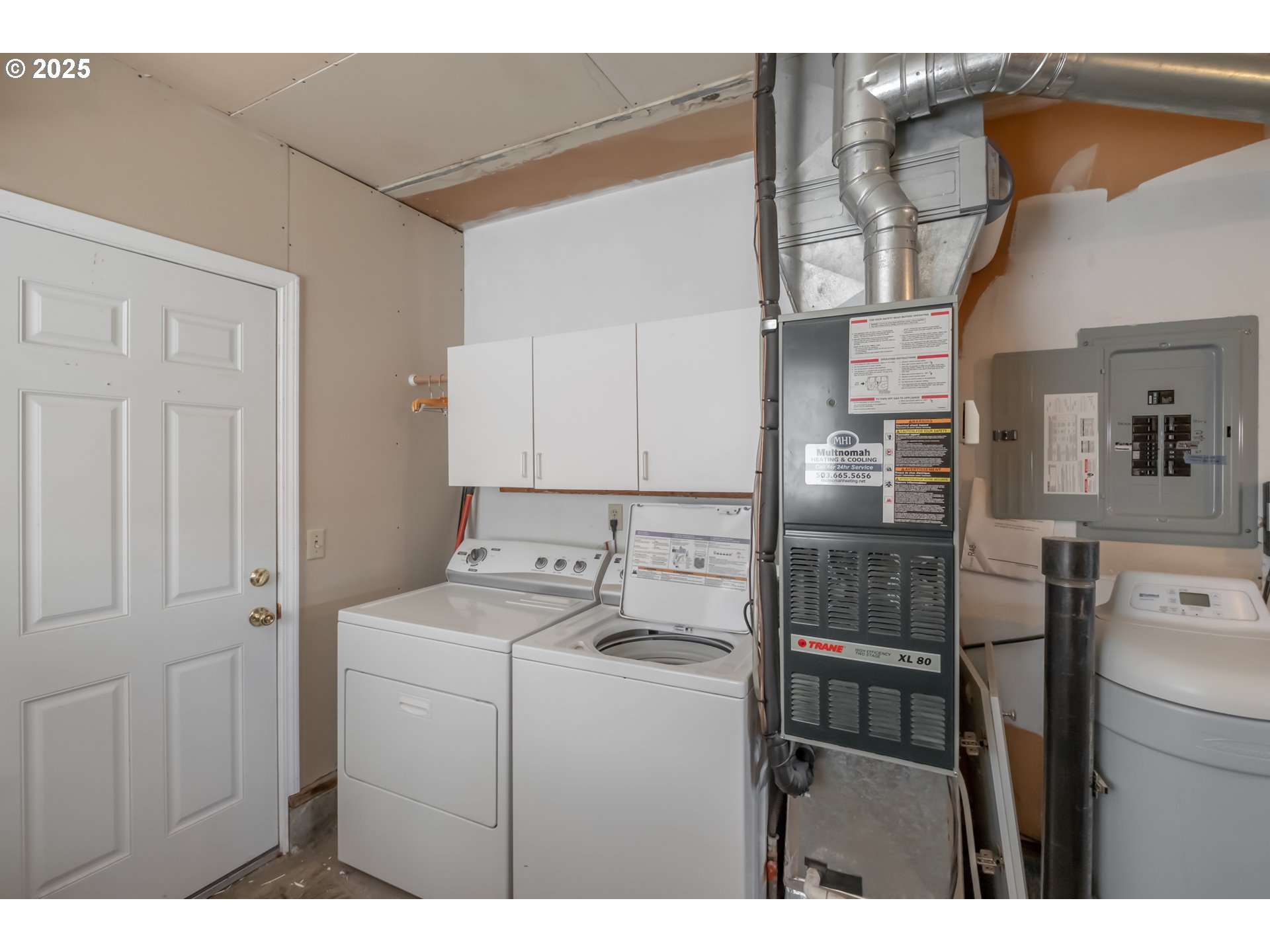 Woodburn, Oregon 97071, United States, 2 Bedrooms Bedrooms, ,2 BathroomsBathrooms,Residential,Active,97252