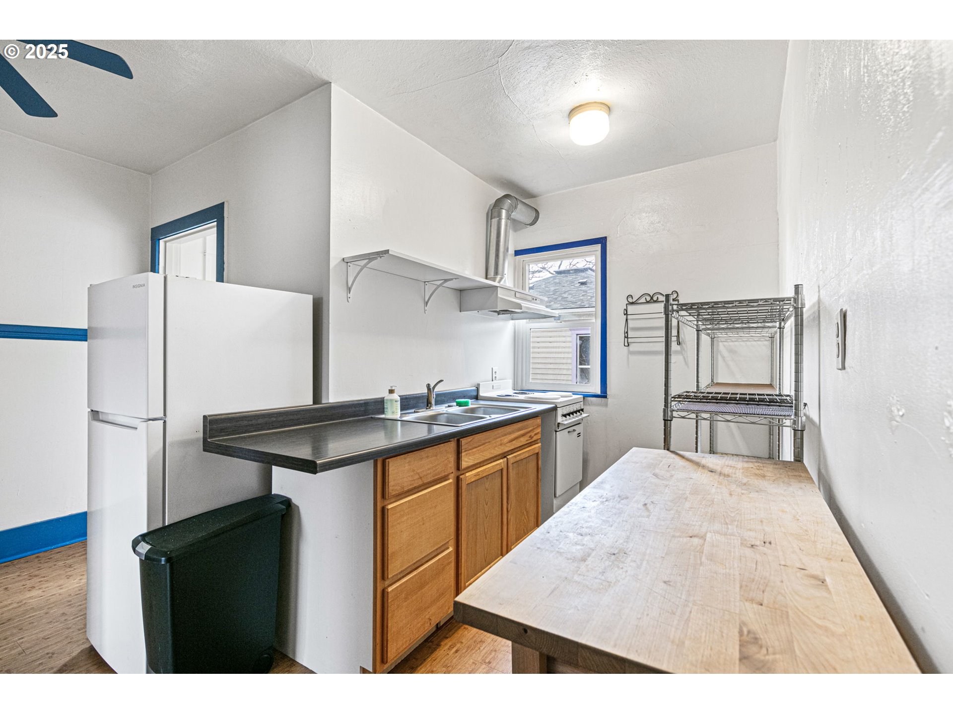 721 W 5th AVE