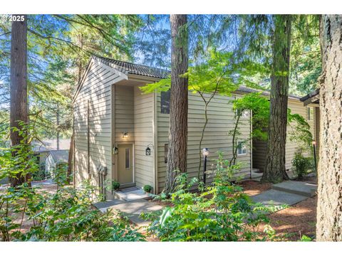 54 CERVANTES CIR Lake Oswego OR 97035