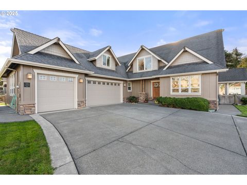 7208 EDGE CLIFF DR Brookings OR 97415