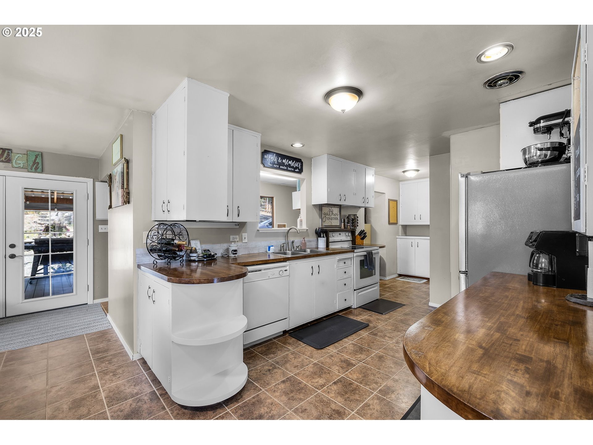 204 ADAM DR