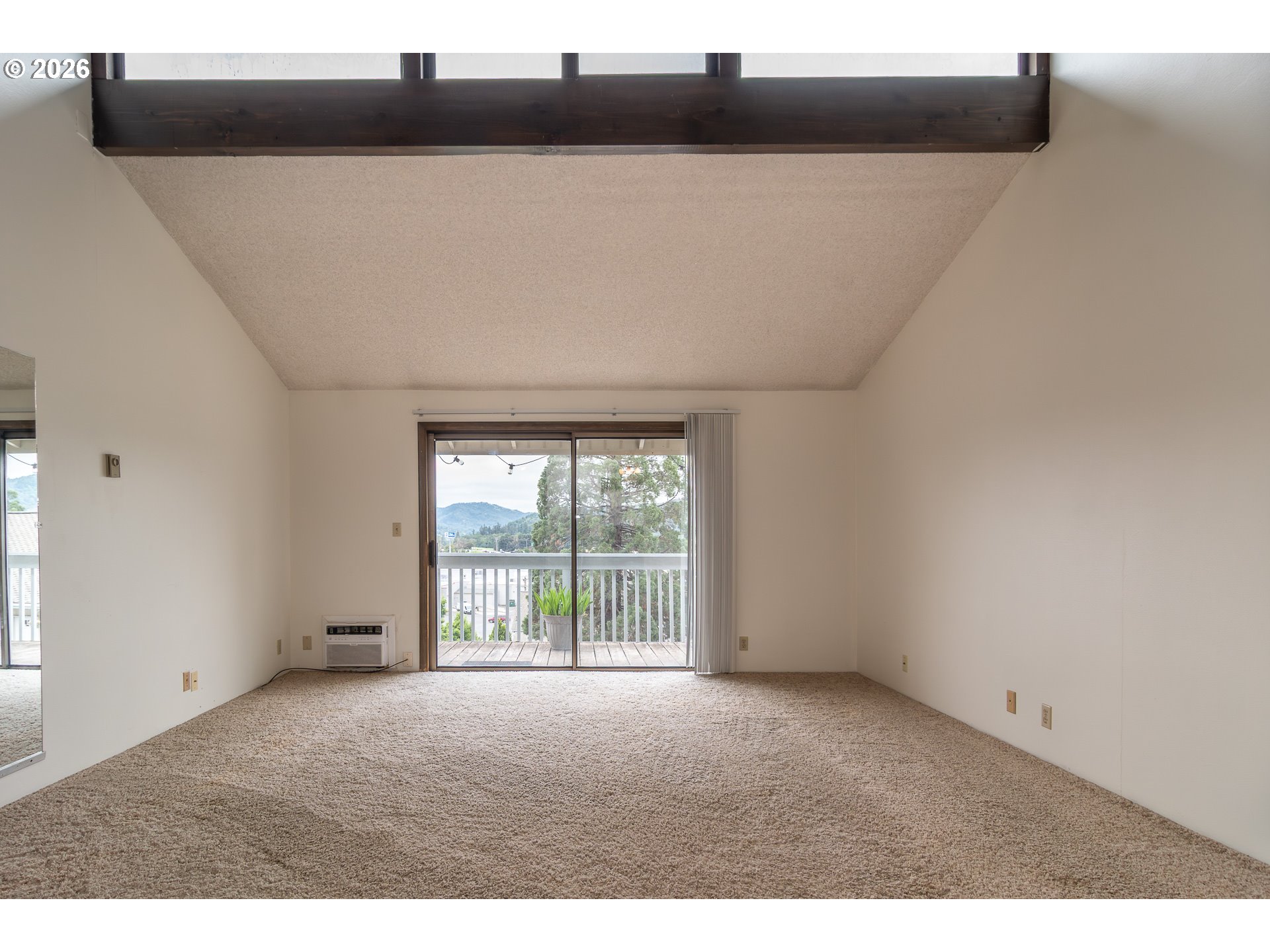 26 NW MOUNTAIN VIEW DR