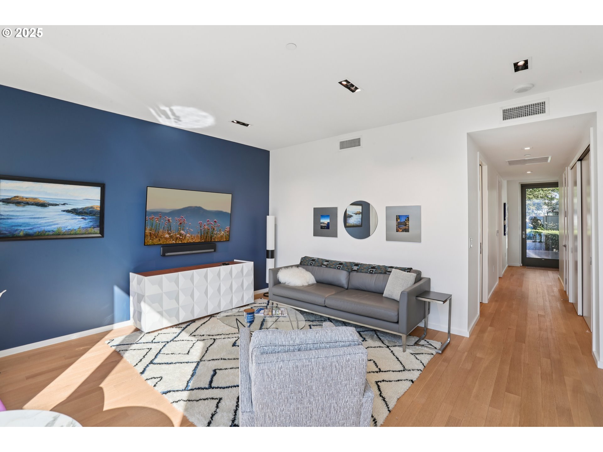 1075 NW NORTHRUP ST 419